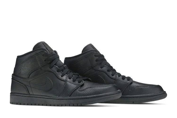Krossovki-Air-Jordan-1-Mid-Triple-Black-2020-7