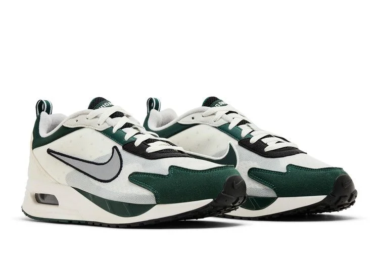 Krossovki-Nike-Air-Max-Solo-NCAA-Pack-Michigan-State-7