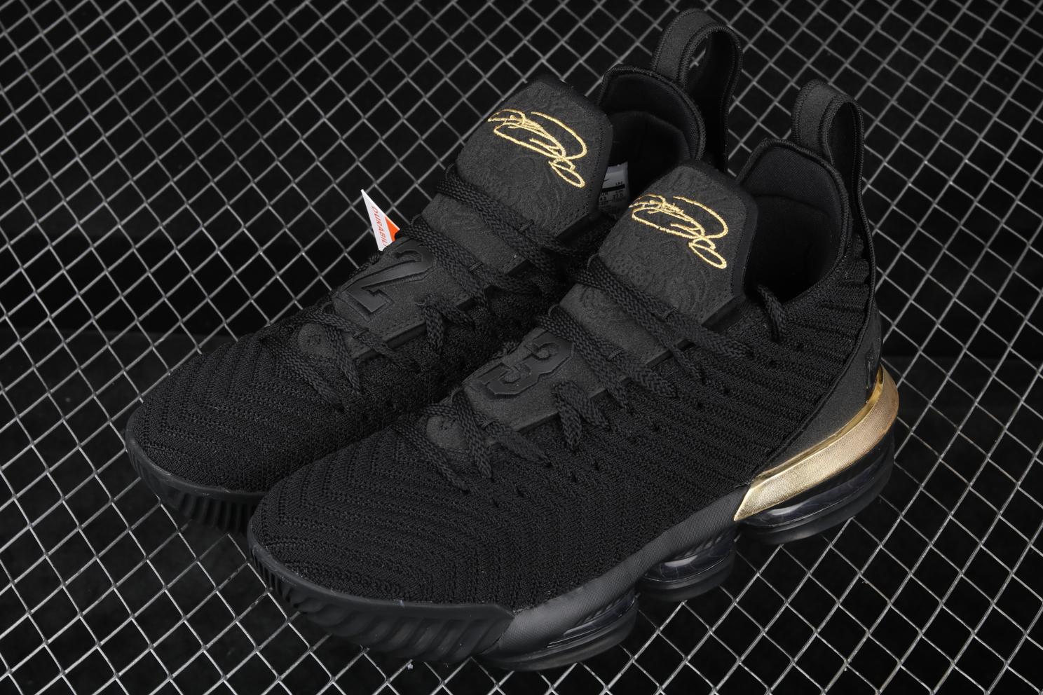 Nike-LeBron-16-EP-Im-King-8