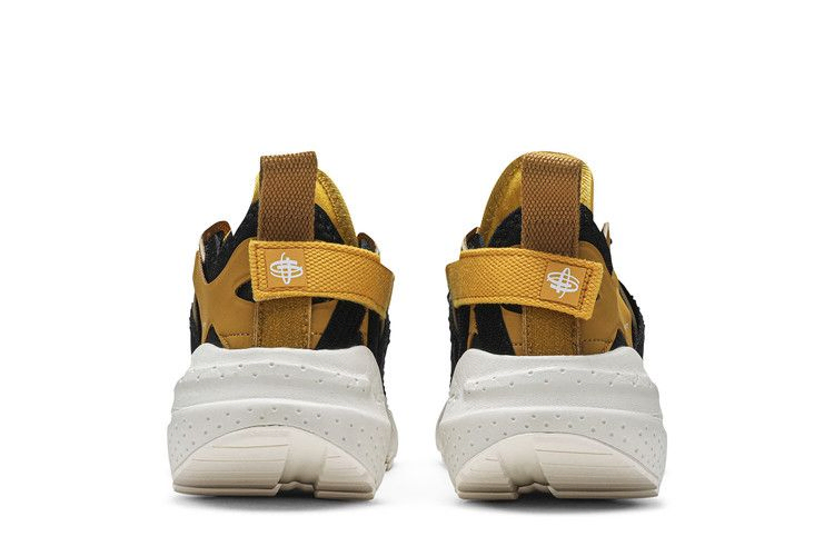 Кроссовки Nike Huarache Type 'Golden'