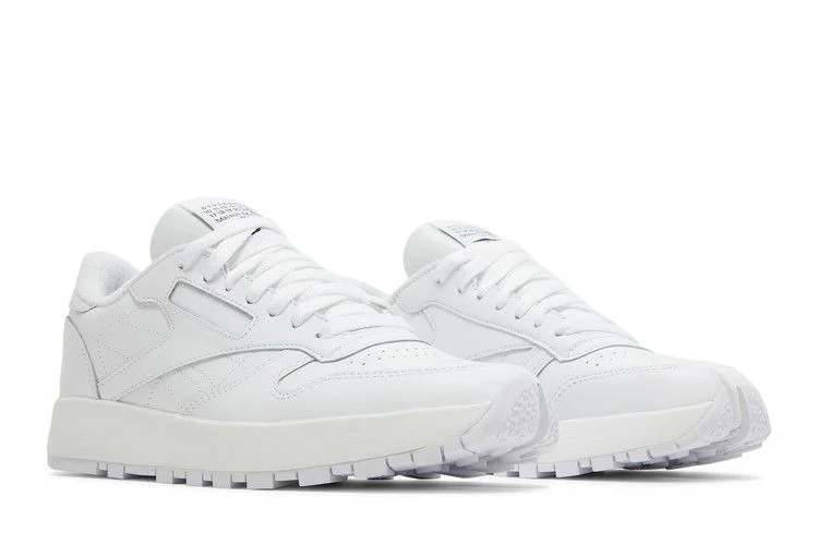 Krossovki-Maison-Margiela-x-Reebok-Wmns-Classic-Leather-Tabi-White-7