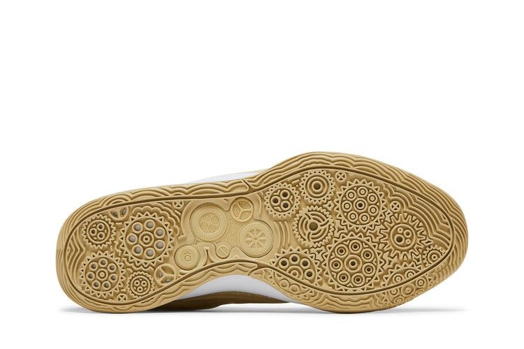 kd-16-tb-team-gold-fn7091-700_03