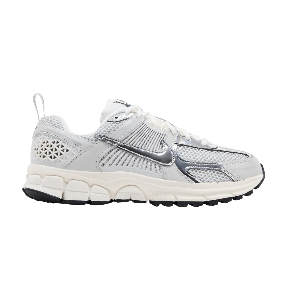 Krossovki-Nike-Vomero-5-GS-Photon-Dust-Chrome
