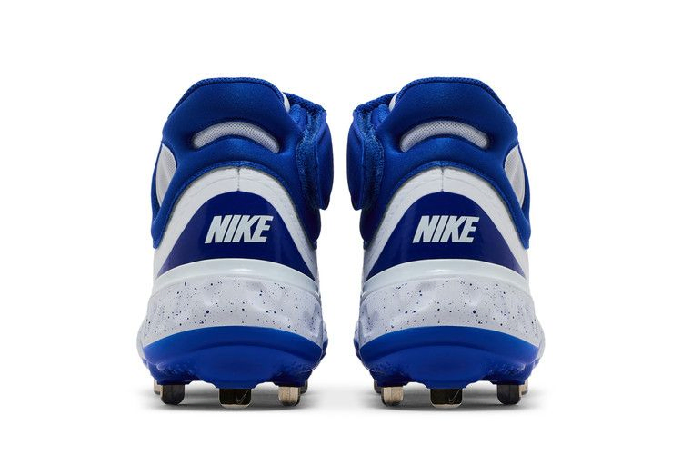 alpha-huarache-elite-4-mid-white-hyper-royal-fd2744-104_05