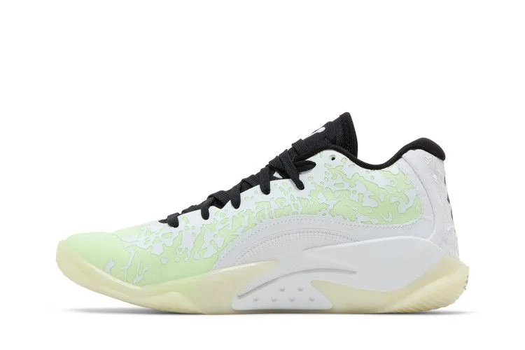Krossovki-Air-Jordan-Zion-3-GS-No-Guts-2