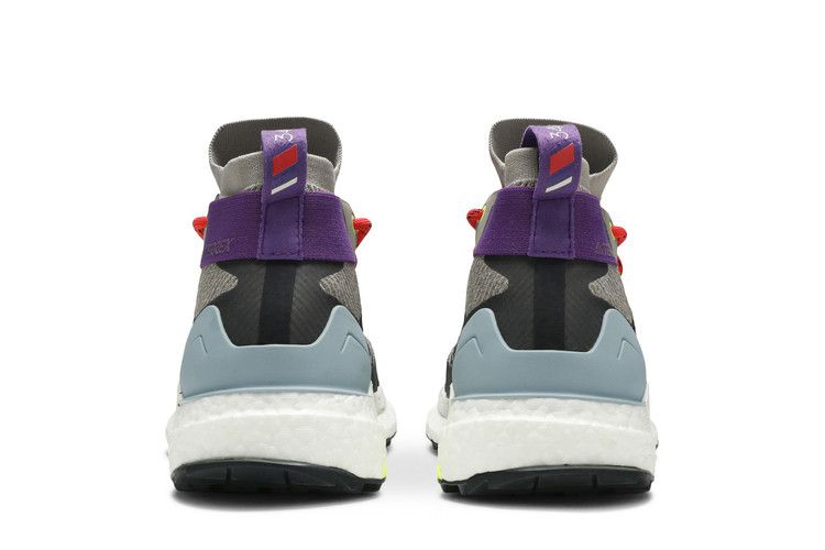 Кроссовки Adidas Wmns Terrex Free Hiker 'Light Brown Carbon'