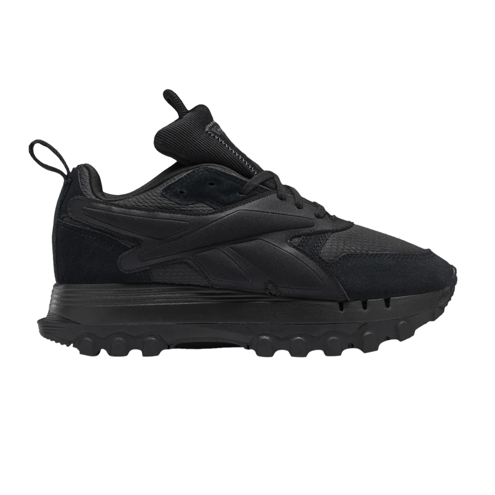 Krossovki-Cardi-B-x-Reebok-Classic-Leather-V2-Triple-Black