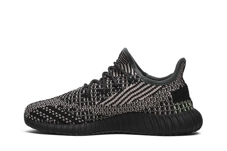 Krossovki-adidas-Yeezy-Boost-350-V2-Kids-Yecheil-2