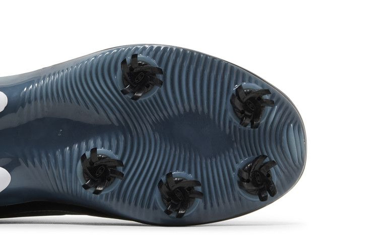Кроссовки Nike Air Zoom Victory Tour 2 Wide 'Black Metallic Pewter'