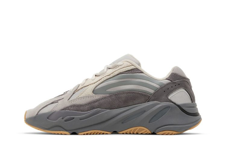 Кроссовки adidas Yeezy Boost 700 V2 'Tephra' 2024
