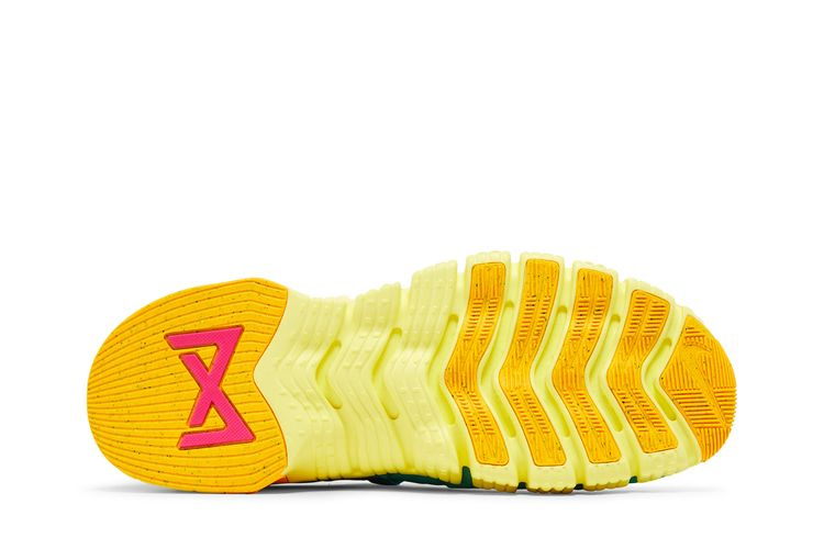Кроссовки Nike Free Metcon 5 'Dusty Cactus Fierce Pink'