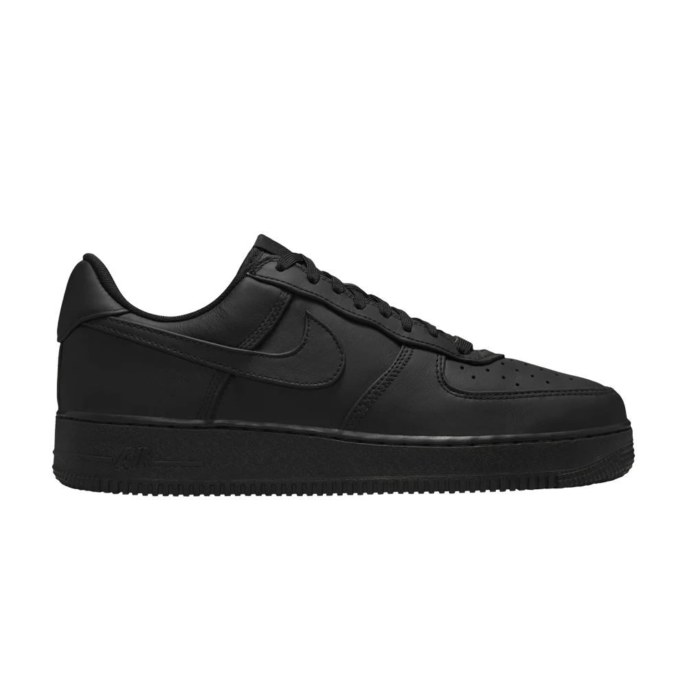 Krossovki-Nike-Air-Force-1-Low-Premium-Triple-Black