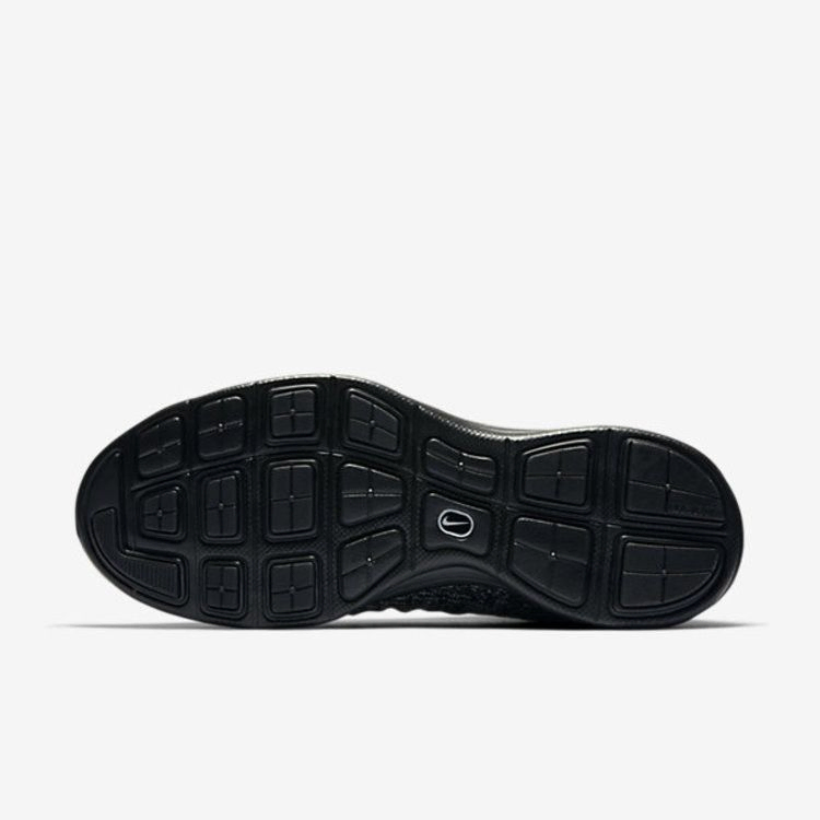Кроссовки Nike Lunar Magista 2 Flyknit FC 'Black White'