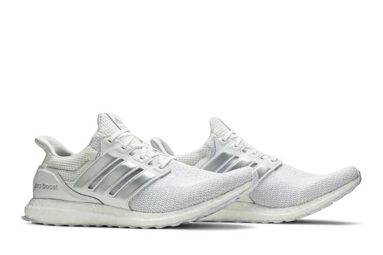 Krossovki-adidas-UltraBoost-DNA-White-Silver-Metallic-7
