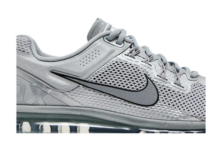 air-max-2013-metallic-silver-hq3025-001_01