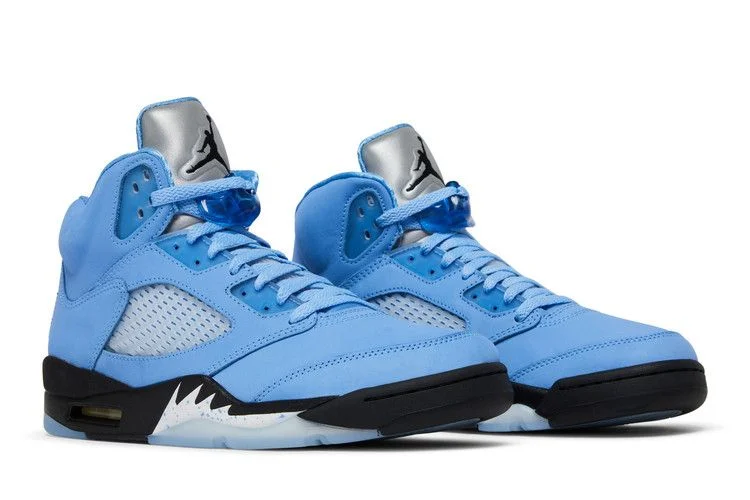 Krossovki-Air-Jordan-5-Retro-SE-UNC-7