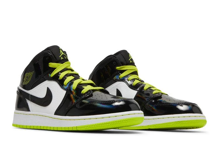Krossovki-Air-Jordan-1-Mid-SE-GS-Black-Cyber-7