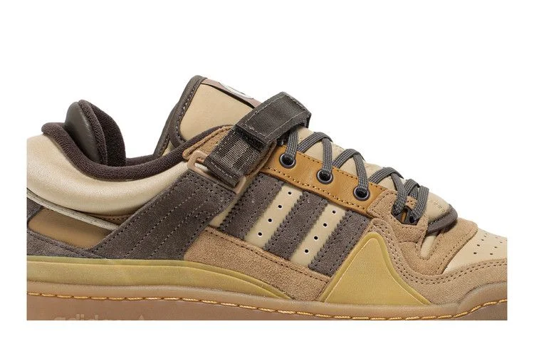 Krossovki-Bad-Bunny-x-adidas-Forum-Buckle-Low-The-First-Cafe-1