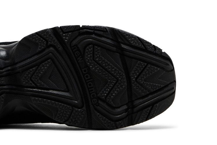 Кроссовки New Balance Wmns 452 'Triple Black'