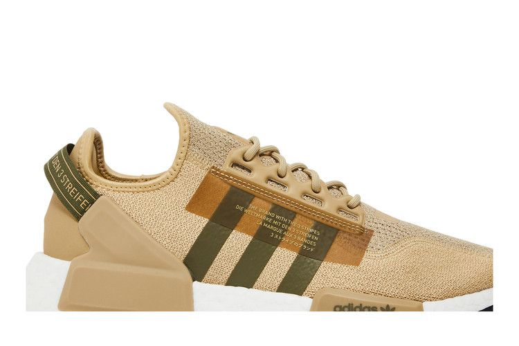 nmd_r1-v2-beige-tone-focus-olive-gy1395_01