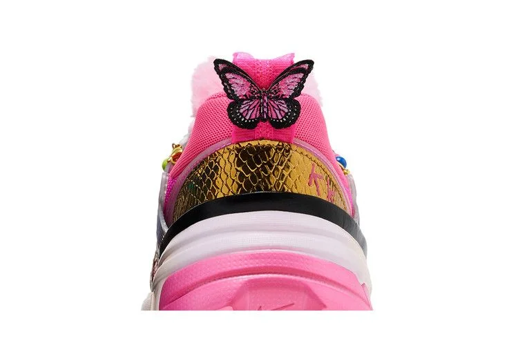 Krossovki-Nike-Wmns-V2K-Run-Doernbecher-2026-6