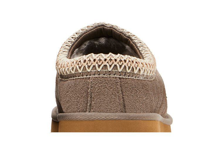 wmns-tasman-slipper-smoke-plume-5955-skp_06