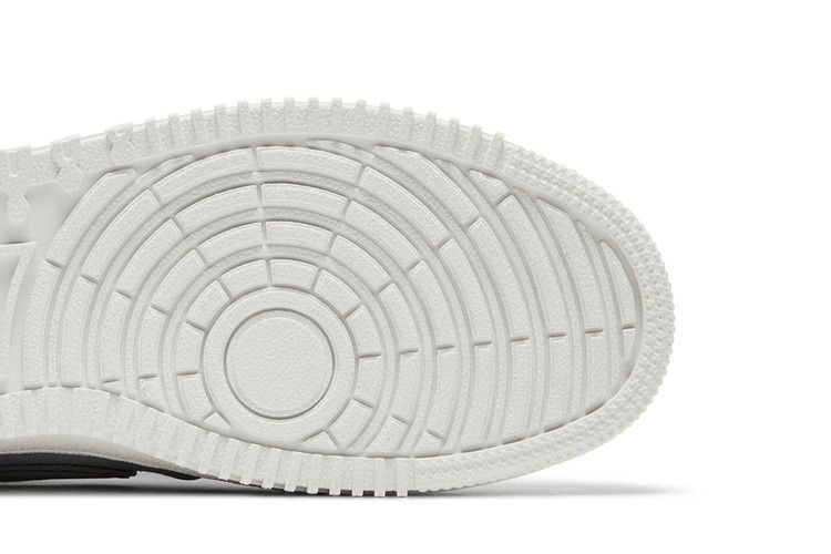 Кроссовки Nike Court Vision Mid Winter 'Wolf Grey'