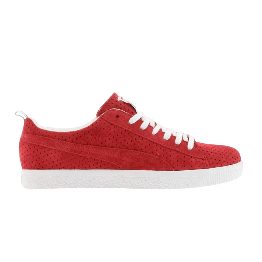 Krossovki-Puma-UNDFTD-x-Clyde-Gametime-Chicago