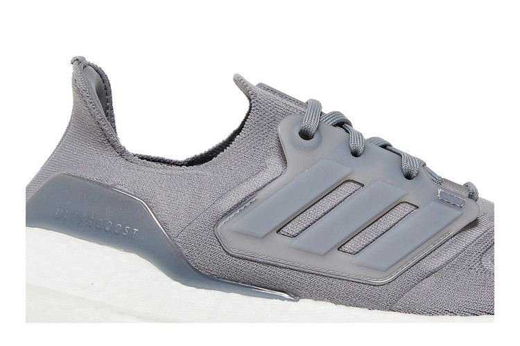 ultraboost-22-grey-three-gx5460_01