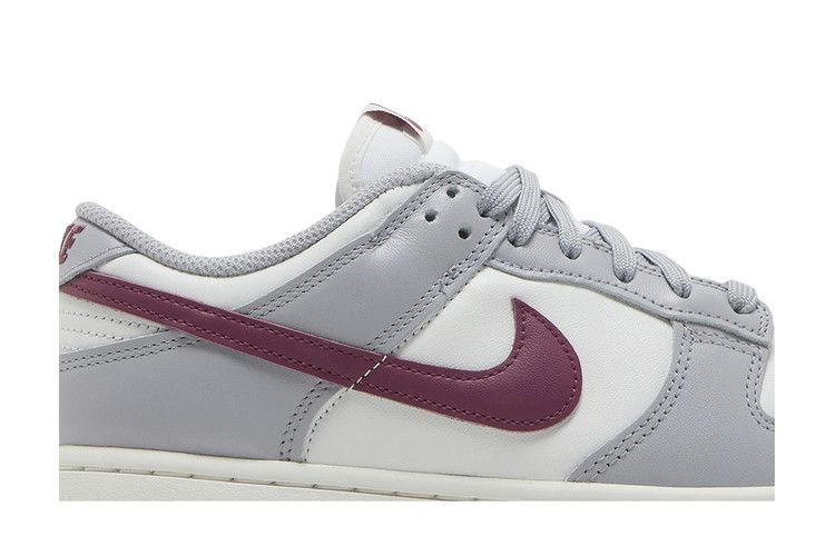 Кроссовки Nike Wmns Dunk Low 'Pale Ivory Redwood'
