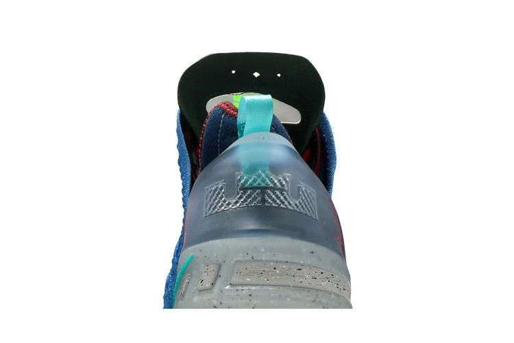 Кроссовки Nike LeBron 18 'Best Of 1-9'