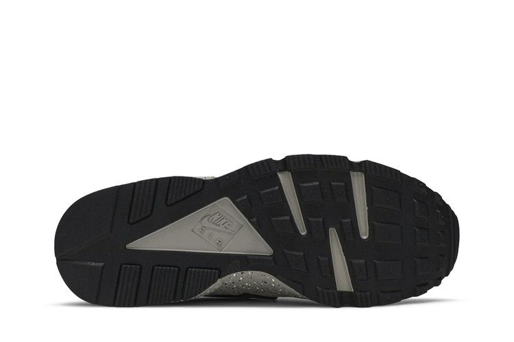 air-huarache-acg-704830-200_03