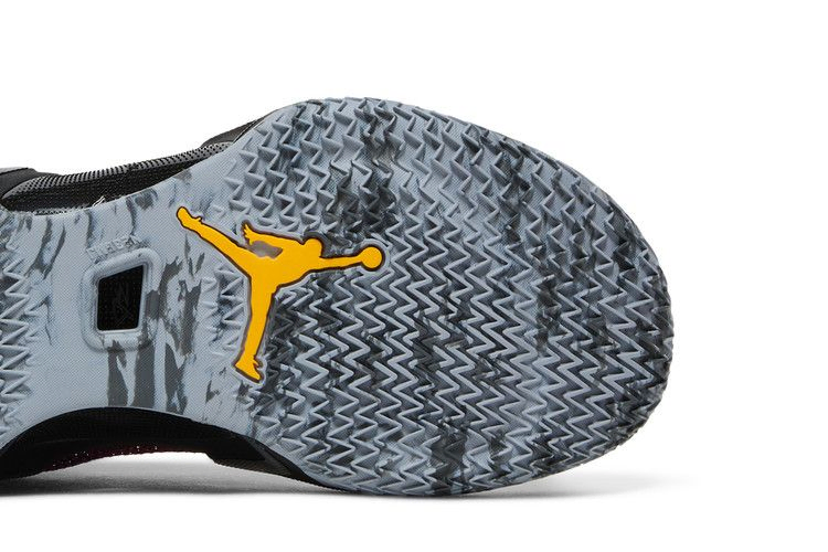 air-jordan-36-gs-year-of-the-tiger-da9054-002_04