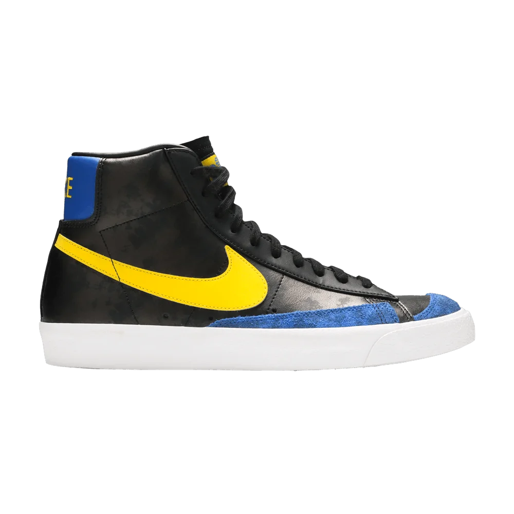 Krossovki-Nike-Blazer-Mid-Peace-Love-and-Basketball