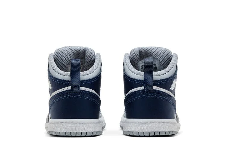 Krossovki-Air-Jordan-1-Mid-TD-Wolf-Grey-Midnight-Navy-5