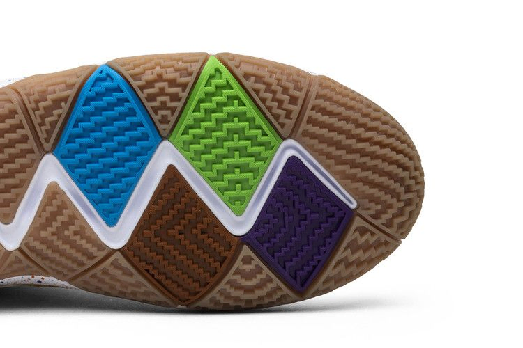 Кроссовки Nike Kyrie 4 'Cinnamon Toast Crunch' GS