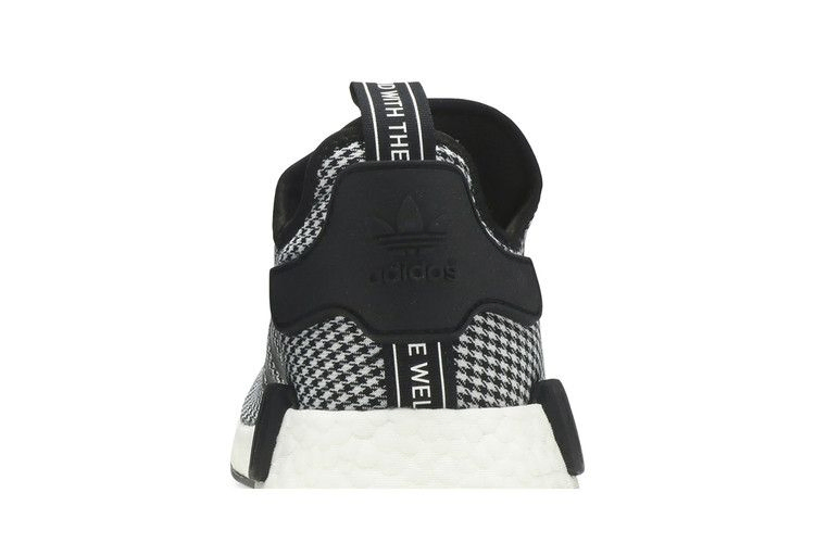 nmd_r1-black-white-fv5438_06