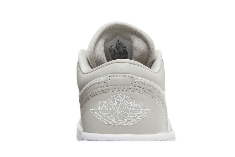 Кроссовки Wmns Air Jordan 1 Low SE 'Light Iron Ore'