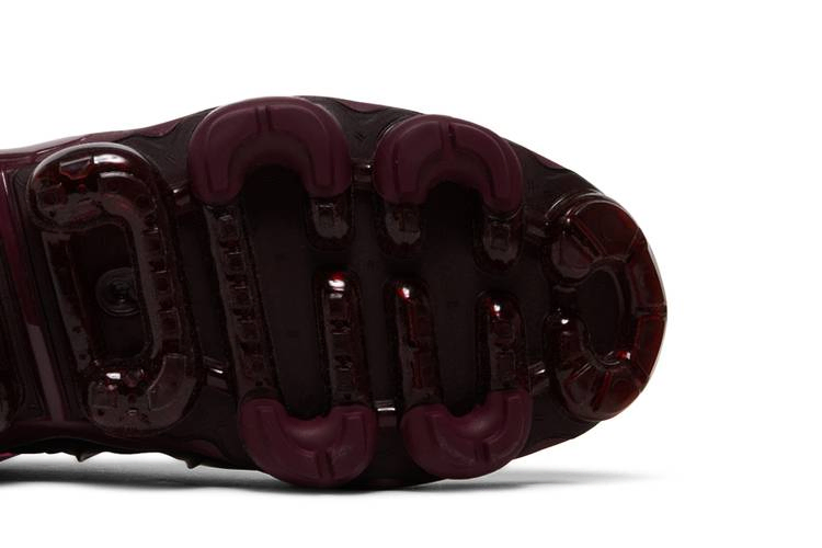 Кроссовки Nike Air VaporMax Plus 'Night Maroon'