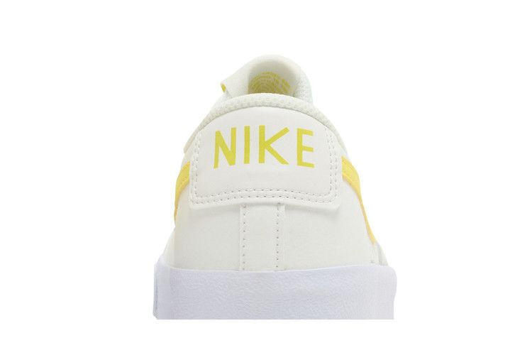 Кроссовки Nike Blazer Low '77 GS 'White Opti Yellow'