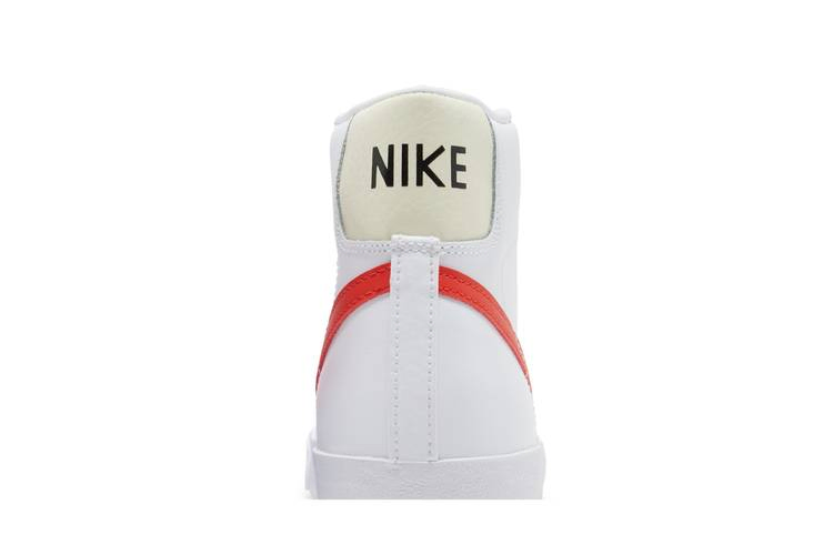 Кроссовки Nike Blazer Mid '77 Vintage 'White Picante Red'