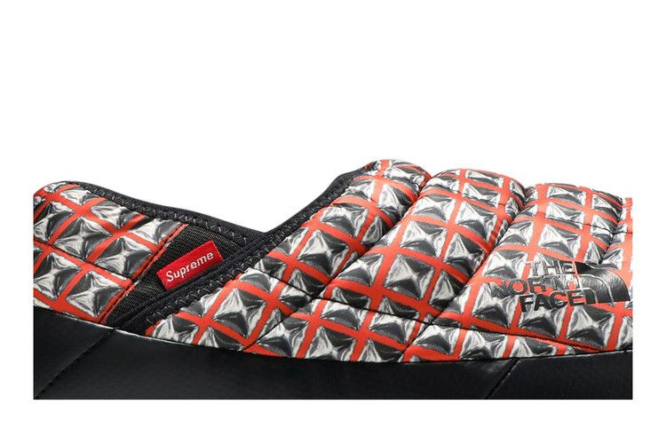 Supreme x The North Face Traction Mule 'Red Studded Print'