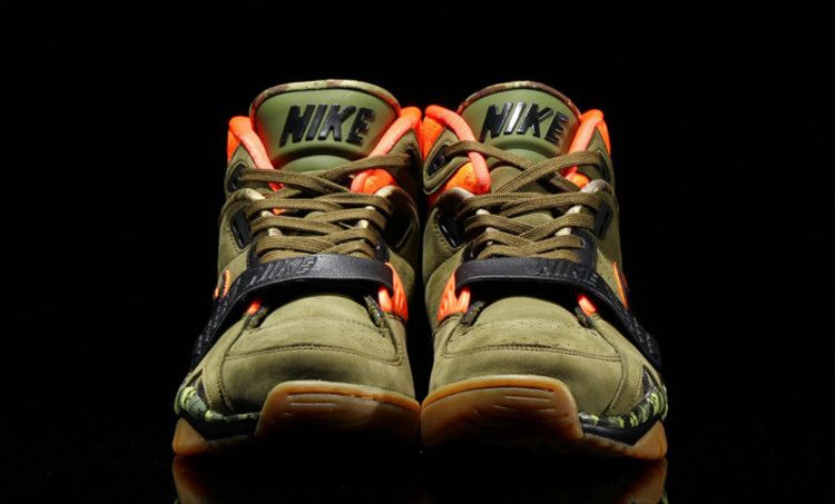 nike-air-trainer-sc-ii-premium-men-s-shoe-637804-300_02