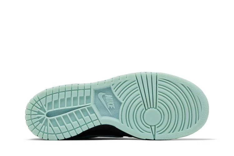 Krossovki-Nike-Dunk-Low-GS-Wizard-3