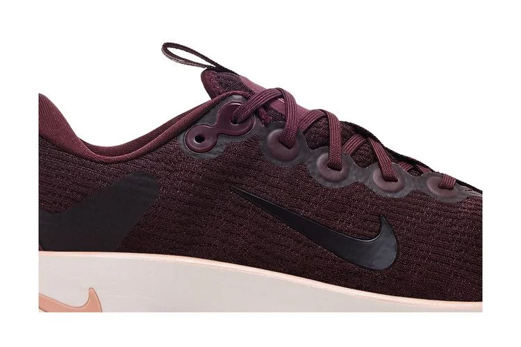 Krossovki-Nike-Wmns-Motiva-Burgundy-Crush-1