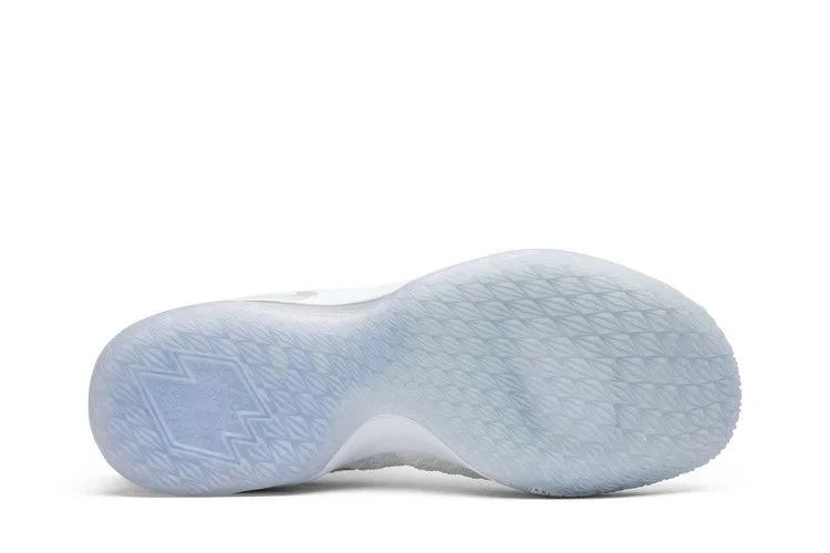 Krossovki-Nike-LeBron-15-Low-EP-White-3