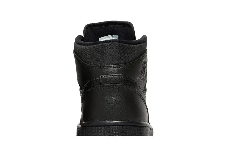 Krossovki-Air-Jordan-1-Mid-Black-White-6