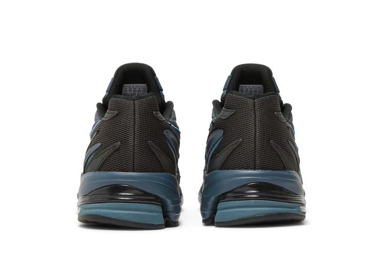 Кроссовки adidas Orketro 'Carbon'