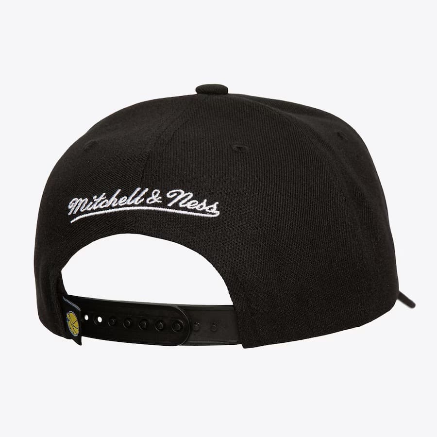 Бейсболка Mitchell & Ness Black Golden State Warriors Hardwood Classics Neon Logo Pro Crown Snapback Hat
