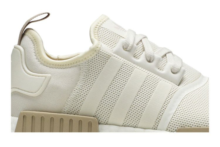 wmns-nmd_r1-chalk-white-fw6432_01